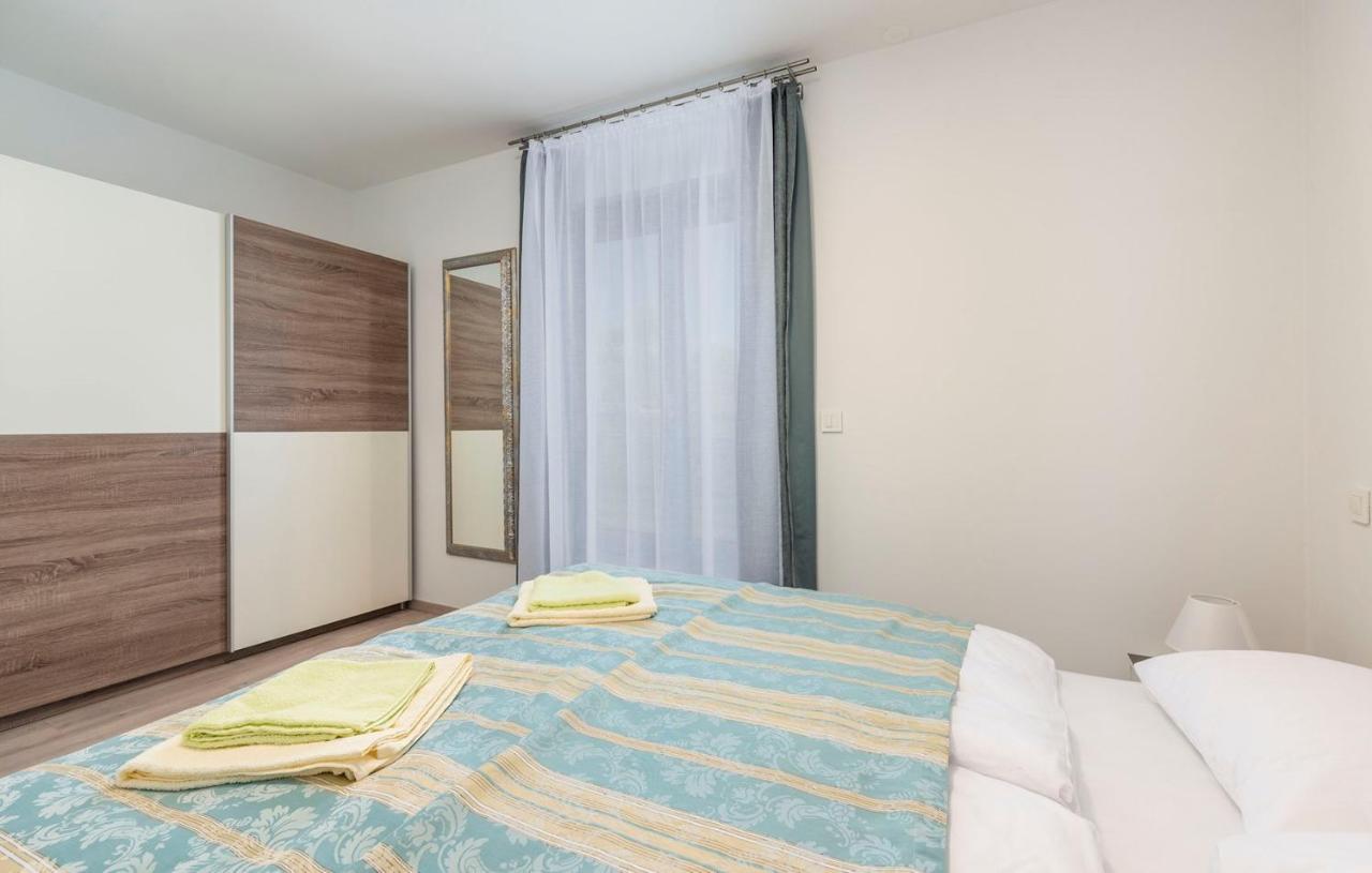 Apart Residence Blue Sea Пореч Экстерьер фото