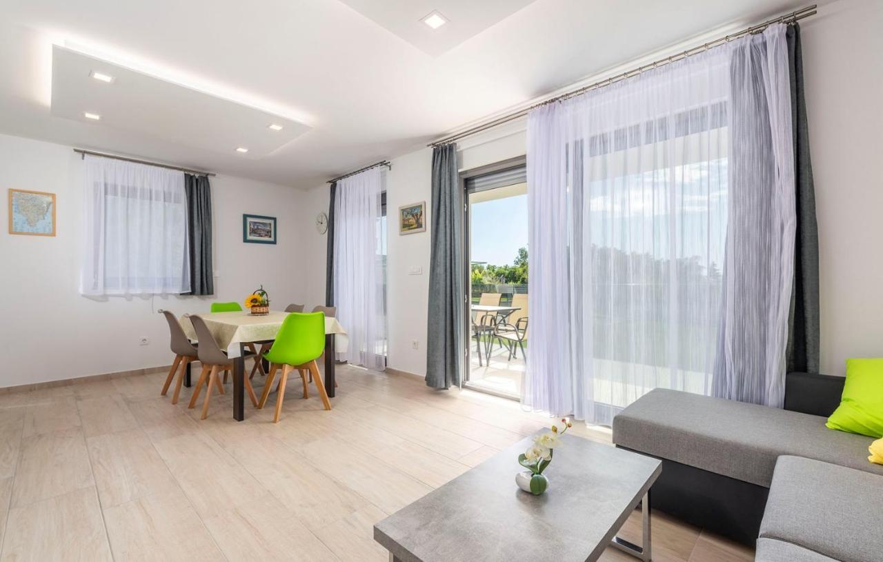 Apart Residence Blue Sea Пореч Экстерьер фото
